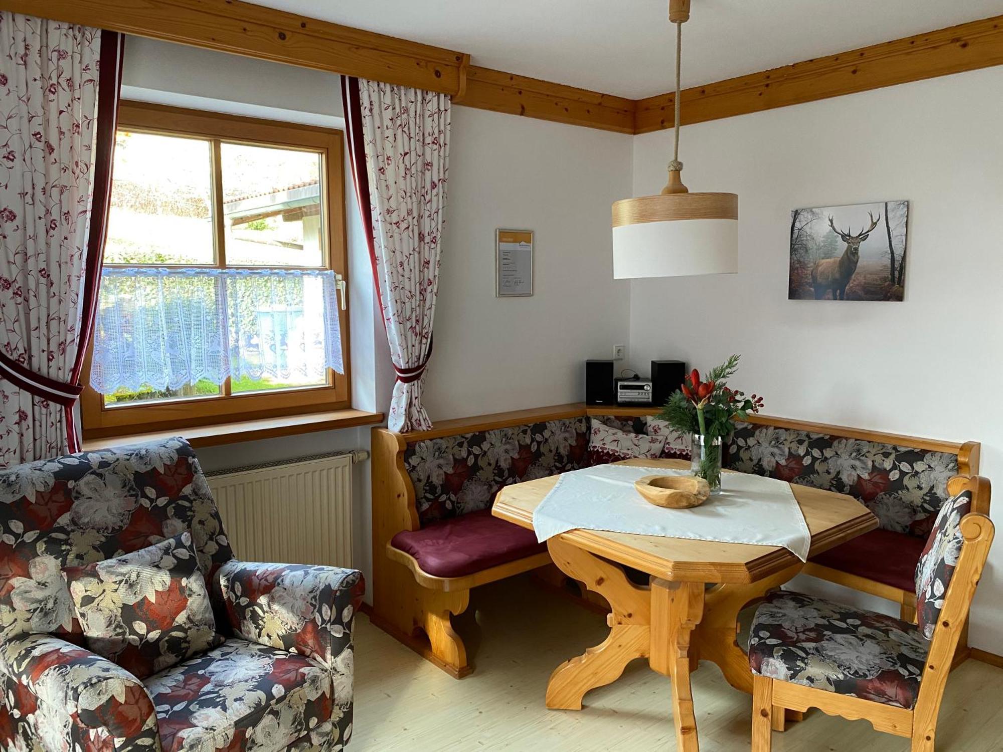 Haus Am Wiesbach Reit im Winkl Esterno foto